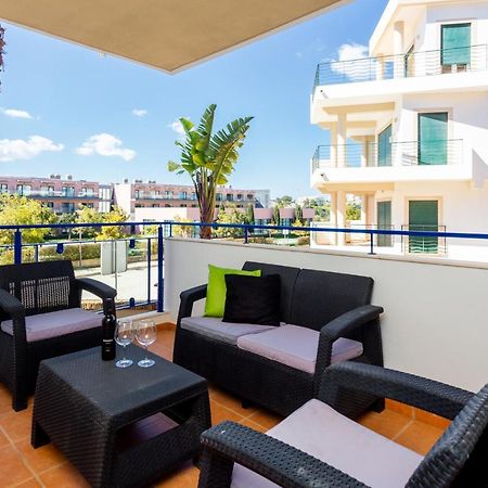 Mira Baia - Meia Praia Family Apartment Lagos Bagian luar foto