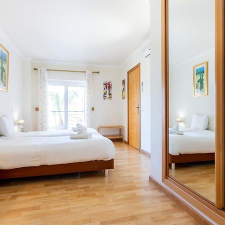 Mira Baia - Meia Praia Family Apartment Lagos Bagian luar foto